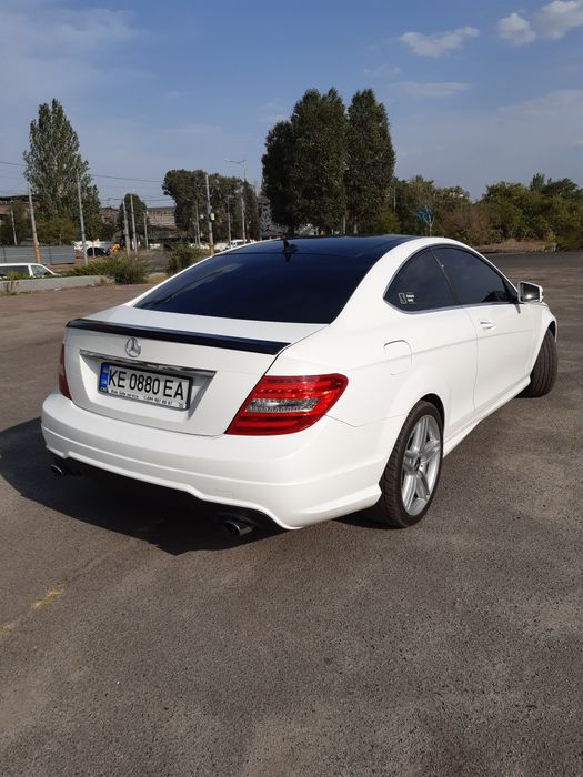 Мерседес С-250 W204.