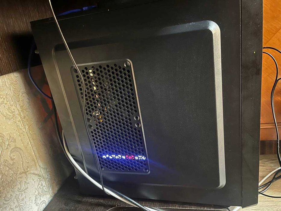 Ігровий комп'ютер (продаж тільки по місту)