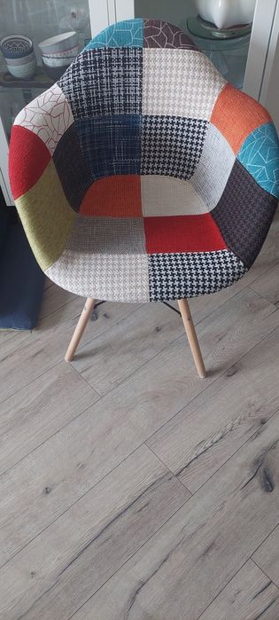 Fotel jrzesło tapicerowane Mediolan jak nowe