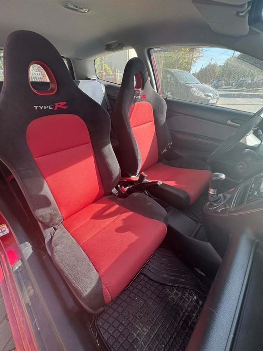 Fotele typ r honda