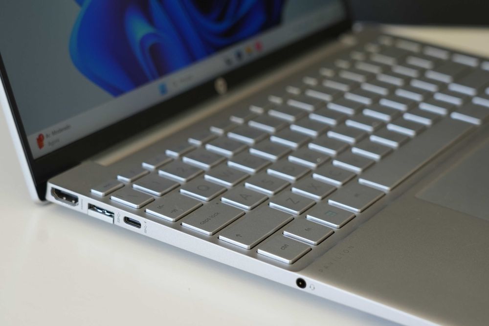 Computador Portátil HP NB 13' | Rizen7 | 16Gb RAM | 512Gb memória