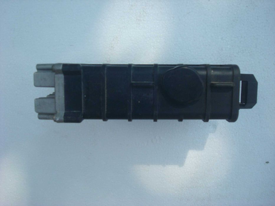 Електронний блок керування Volkswagen Passat B3