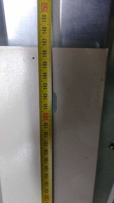 Короб захисний металевий білий 146 см