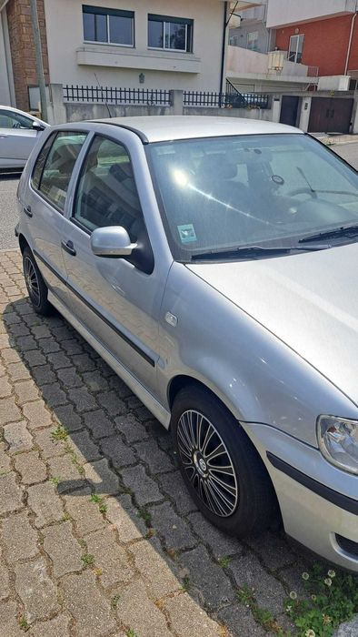 Vendo automóvel Volkswagen Polo 1.0 2001