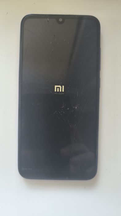 Xiaomi Mi Play 4/64 на запчасти или ремонт