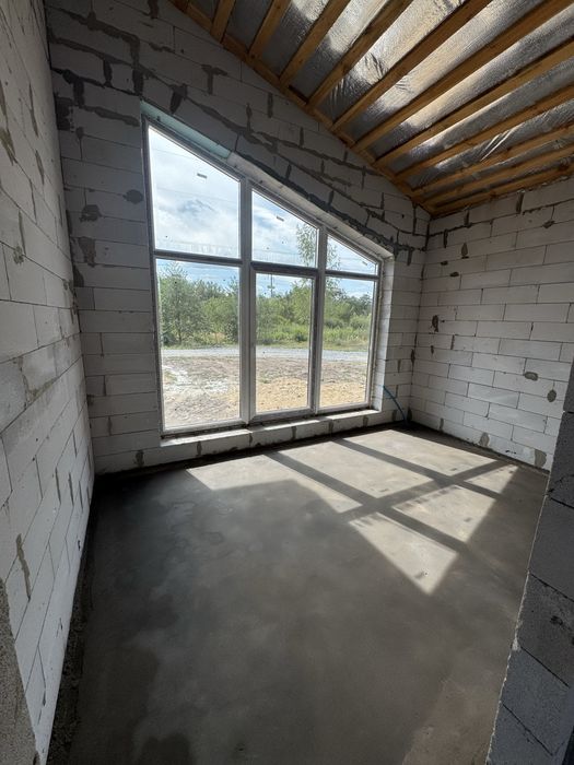 Продам будинок м.Славута 127кв.м. 10сотих землі.
