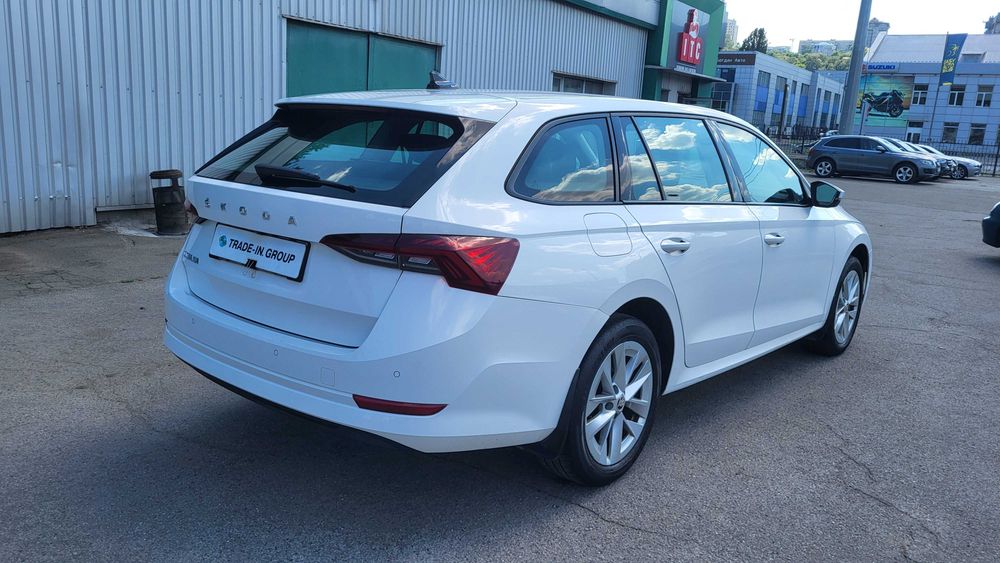 Авто Skoda Octavia A8 2022 1.4tsi STYLE