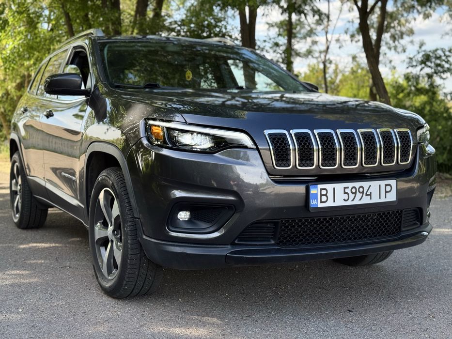 Jepp cherokee продам