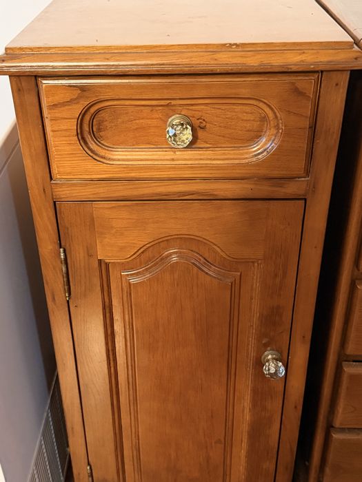 Movel com gaveta e porta