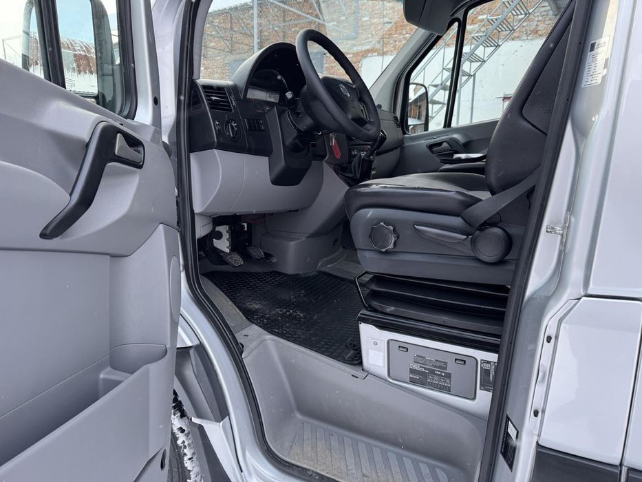 Volkswagen Crafter 2012
