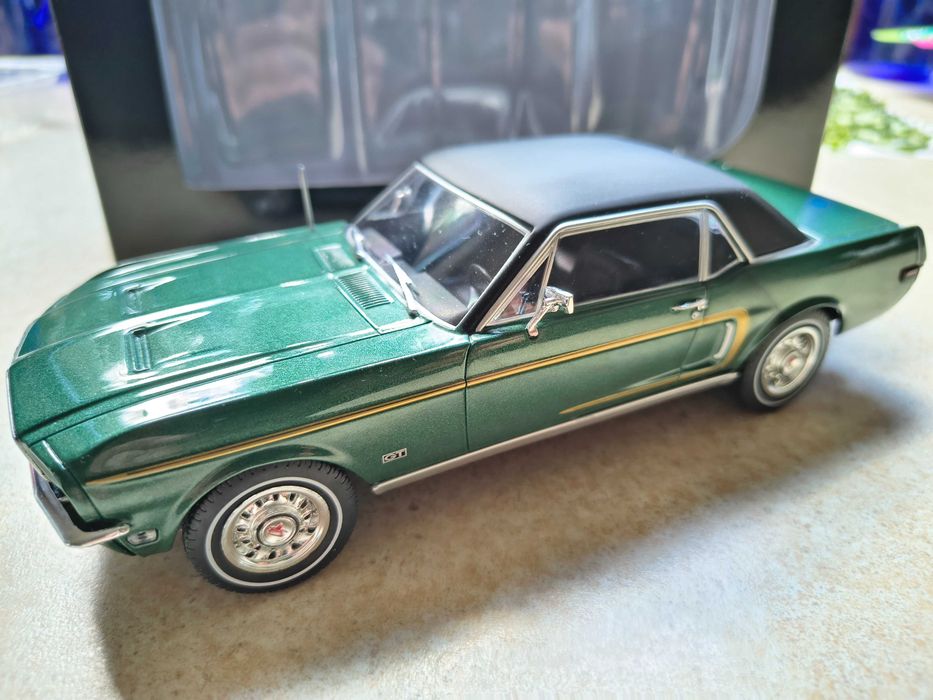 Ford Mustang Coupe 1968 1:24 IXO De Agostini