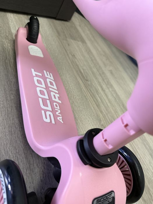 Продам самокат-біговел Scoot & Ride Highwaykick 1 рожевий