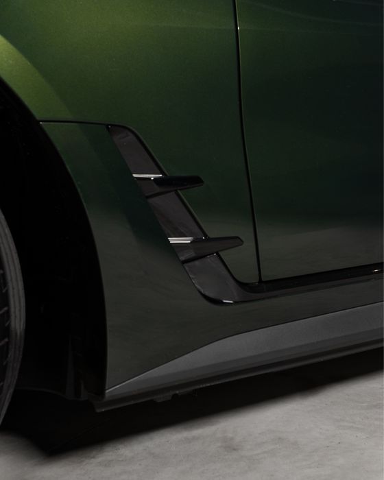BMW i4 edrive40 Pack M Edição Sanremo Green Metallic + Vernasca Cognac.