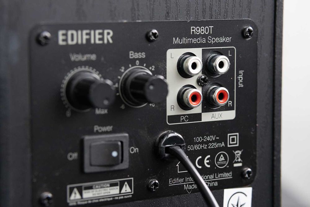 Акустична система Edifier R980T деревʼяні чорні аудіо колонки 24 Вт