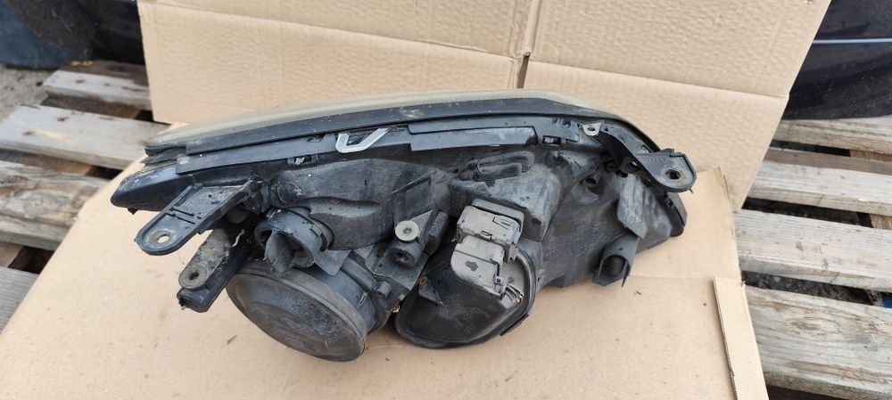 Opel Vectra C lampa przód prawa lewa komplet