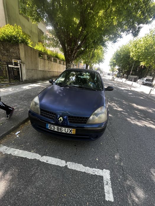 Carro Renault Clio 2