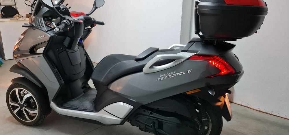 Peugeot Métropolis X1 AA