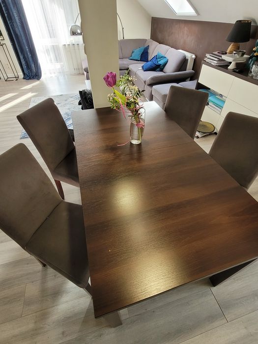 Stół z krzesłami Płock