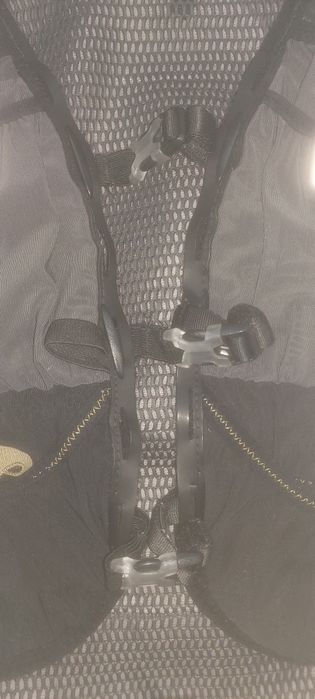 Vendo mochila Evadict de 10L com bolsa de hidratação 1L.