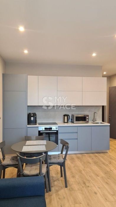 Tetris Hall Тетріс Холл продаж 1-к квартири з ремонтом по Діловій 2/1