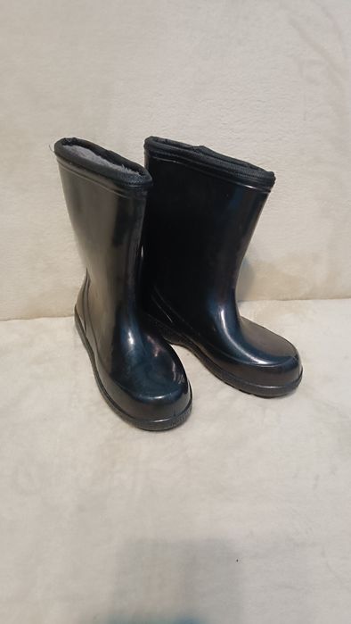 Чоботи з утепленням 33 розмір. довжина устілки 22 см