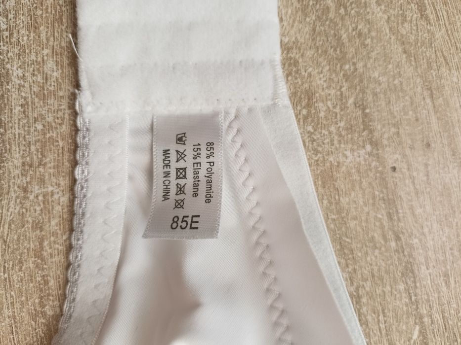 Biustonosz biały 85E