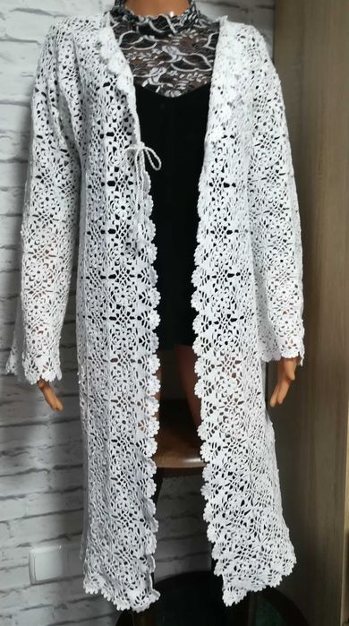 Кардиган вязаный крючком, ручная работа.