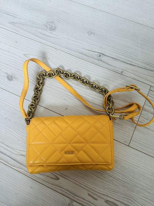 Quazi torebka pikowana pomarańczowa zloty łańcuszek