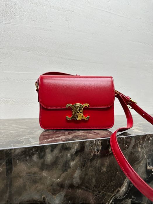 Неймлвірна сумка від Celine