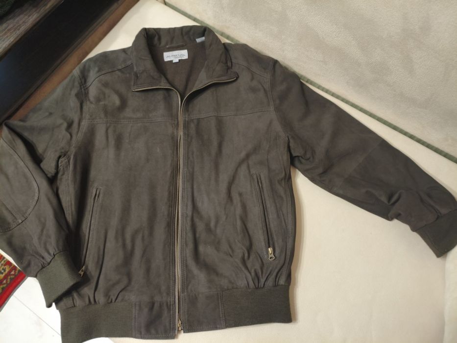 Новая мужская замшевая куртка.