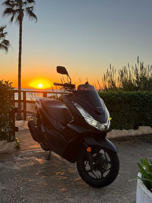 Honda PCX 125 (Excelente Estado)