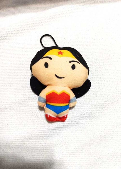 Pluszowa szmaciana lalka Wonder Woman z McDonald's wys 9cm #1284