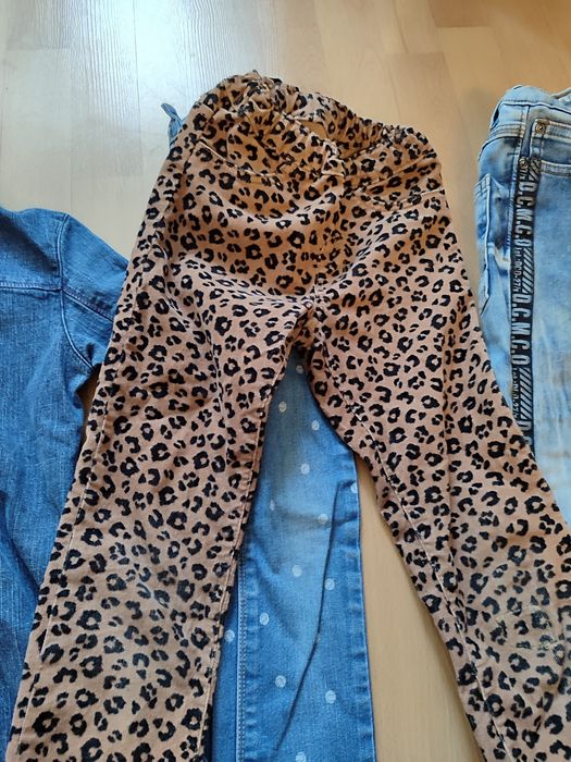 Одяг для дівчинки. Пакет речей.