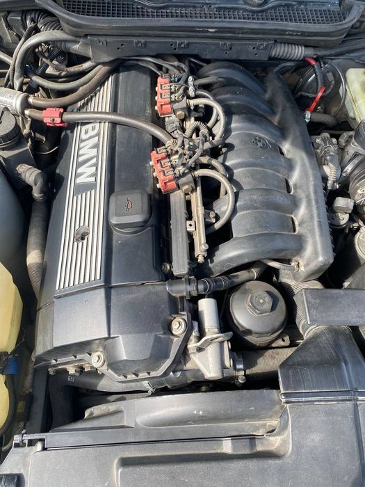 Продам BMW  3 1998