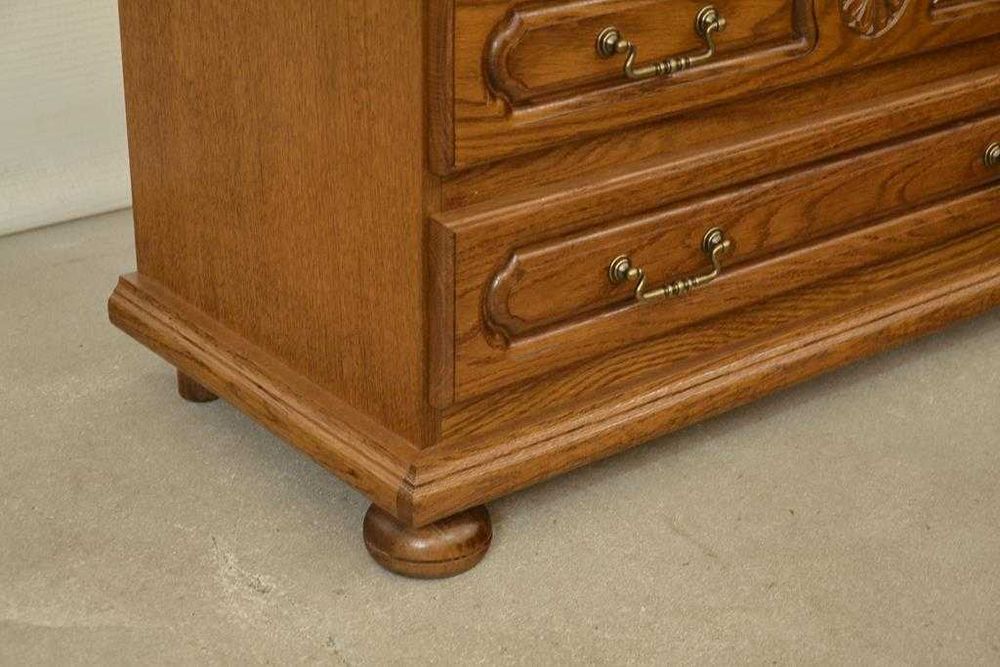 stylowa komoda z szufladami