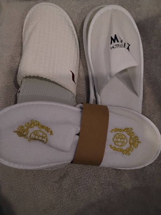 Chinelos de hotel – 24 pares novos (hotelaria, spa, AL)
