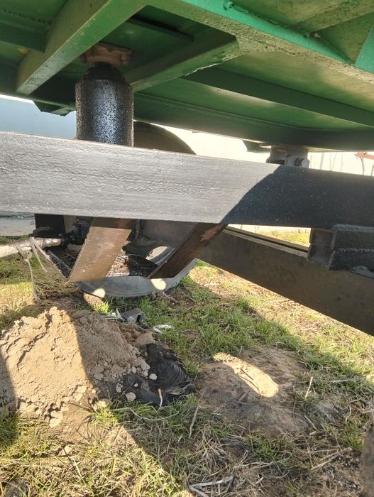 Причіп до трактора