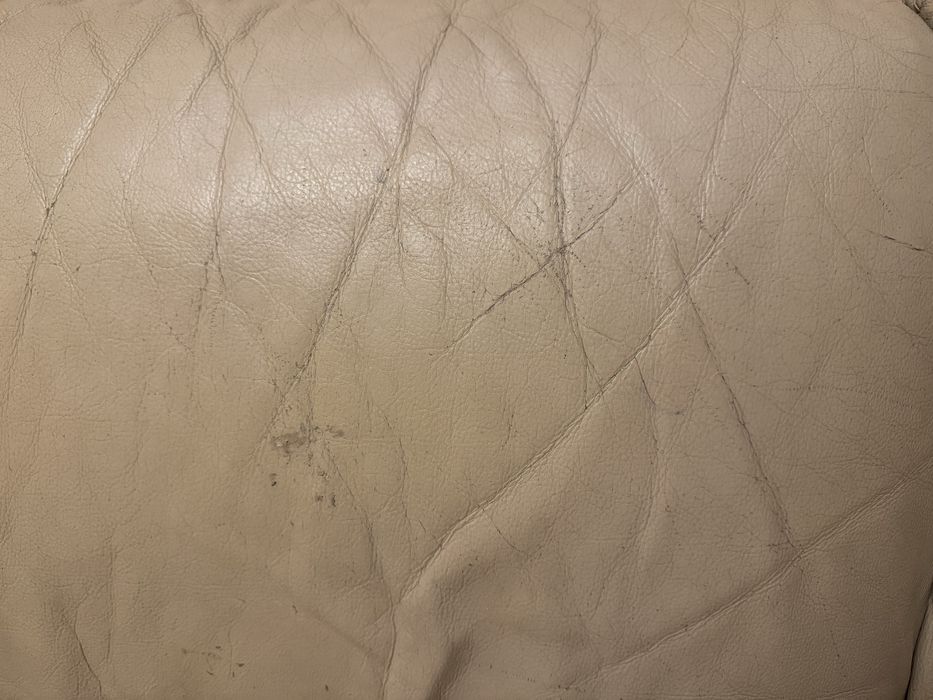 Шкіряний диван та крісла