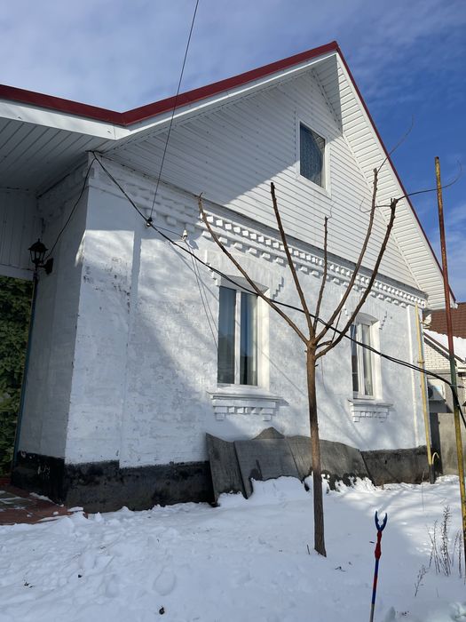 Продаж Двох Будинків по Ціні Одного.