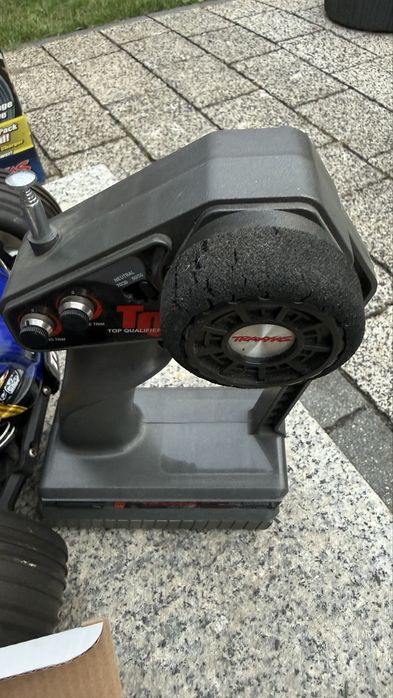 TRAXXAS RUSTLER 1 XL-5 2WD autko rc malo uzywane