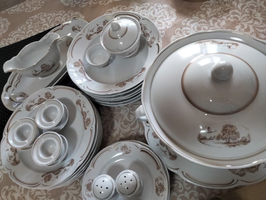 Продам столовый сервиз