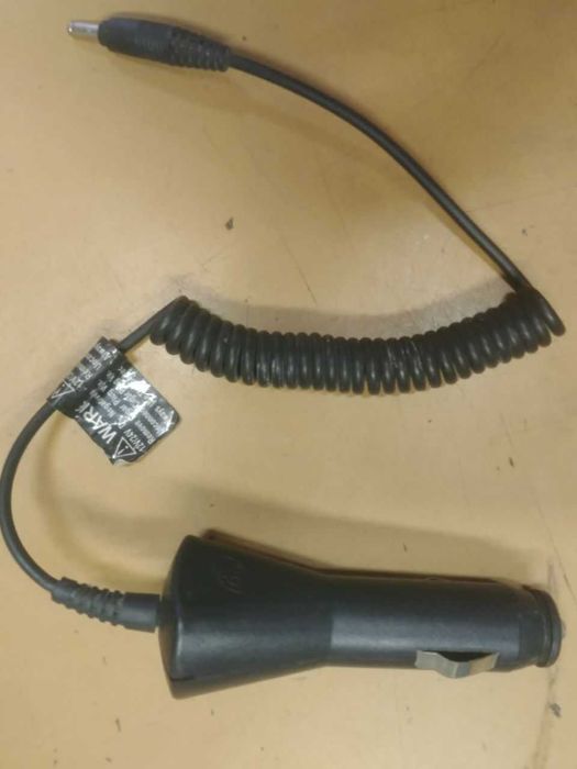 Автомобильная зарядка на Nokia 3310