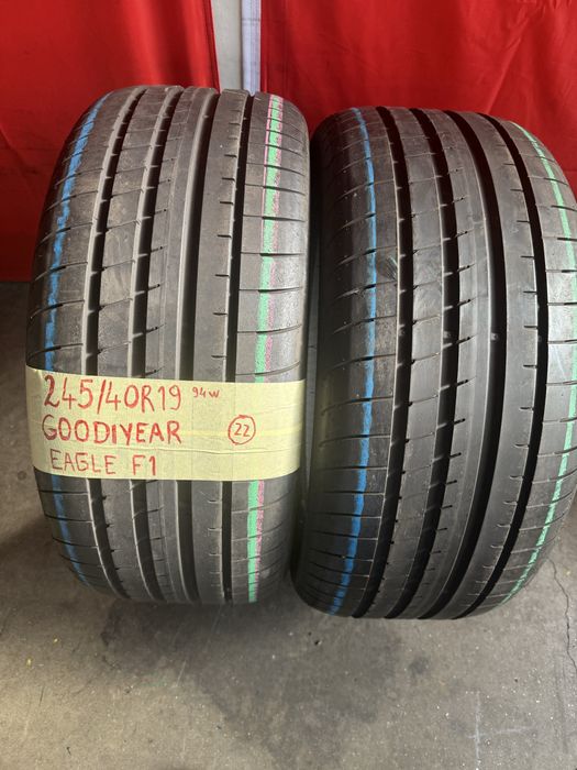Pneus 245/40/19 Goodiyear Como novos