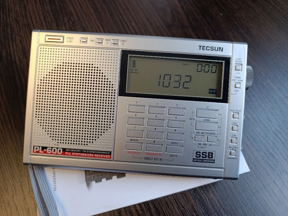 TECSUN PL-600...