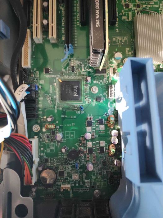 Sprzedam - komputer PC stacja robocza Dell Precision T3500 po leasingu