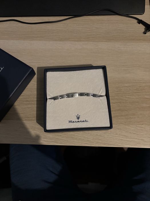 Pulseira da Maseratti