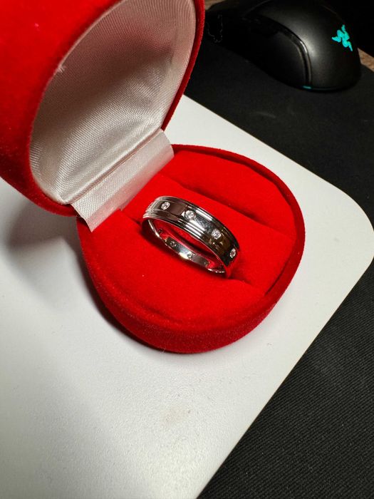 Мужское обручальное кольцо из белого золота