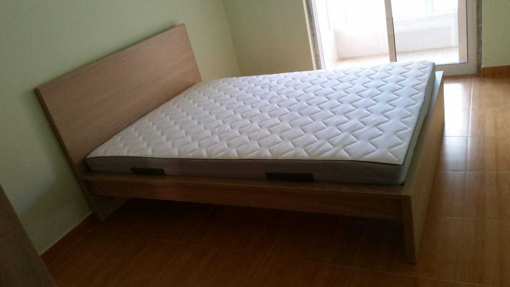 Cama Ikea como nova
