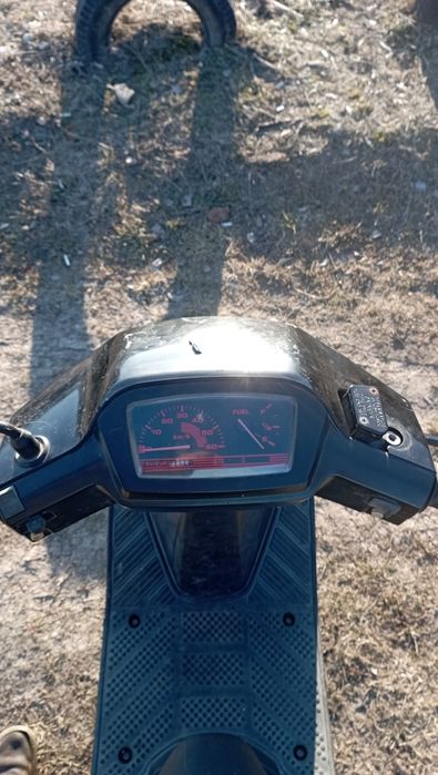 Скутер Suzuki adress