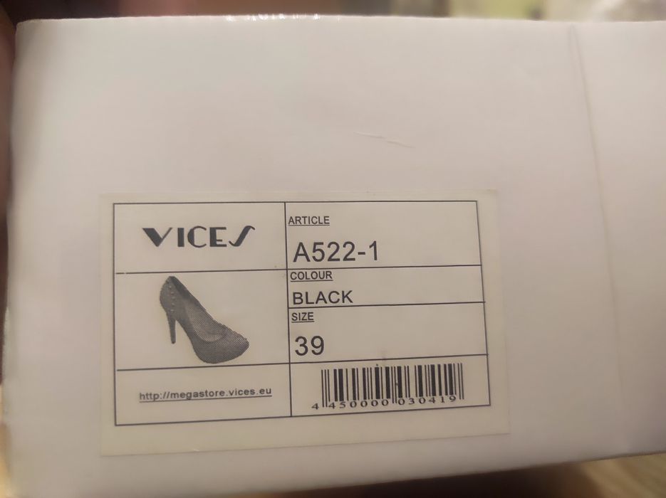 Buty na obcasie/platformie rozm. 39